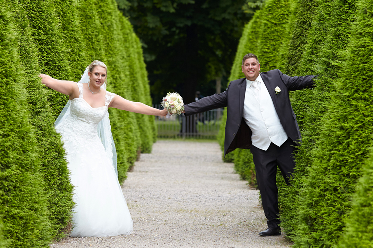 Hochzeitsfotos und Hochzeitsfilme aufgenommen im Schwetzinger Schloss vom Fotostudio BlickFang2 aus Weinheim und Andernach