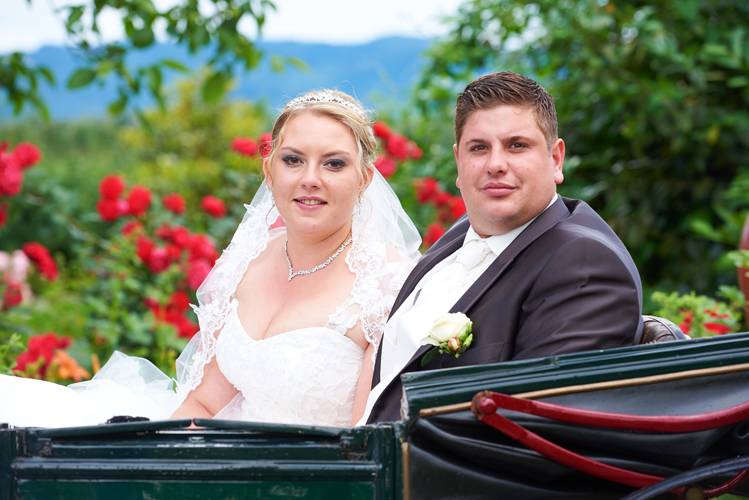 Hochzeitsparty im Weingut Schröder aufgenommen von den Fotostudio und Filmstudios BlickFang2 aus Weinheim und Andernach