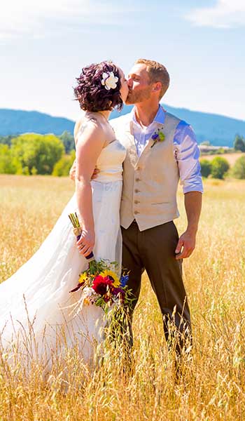 Hochzeitsfotos und Hochzeitsfilme aufgenommen in der Nähe von Würzburg vom Fotostudio BlickFang2 aus Weinheim und Andernach
