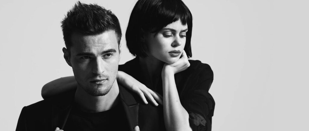 s/w-Portrait eines coolen Pärchens