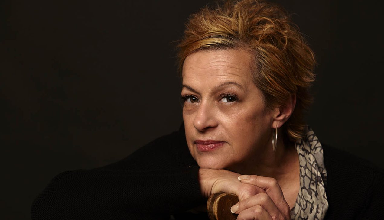 Charakterstudie #3 einer 50-jährigen Business-Frau - FotoS von Heike Röhrup für Studio Blickfang2 in Weinheim und Andernach